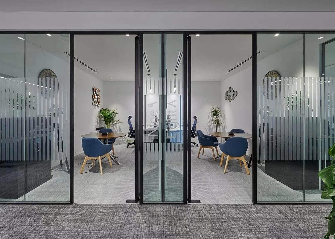 Alix & Partners contemporary office space.