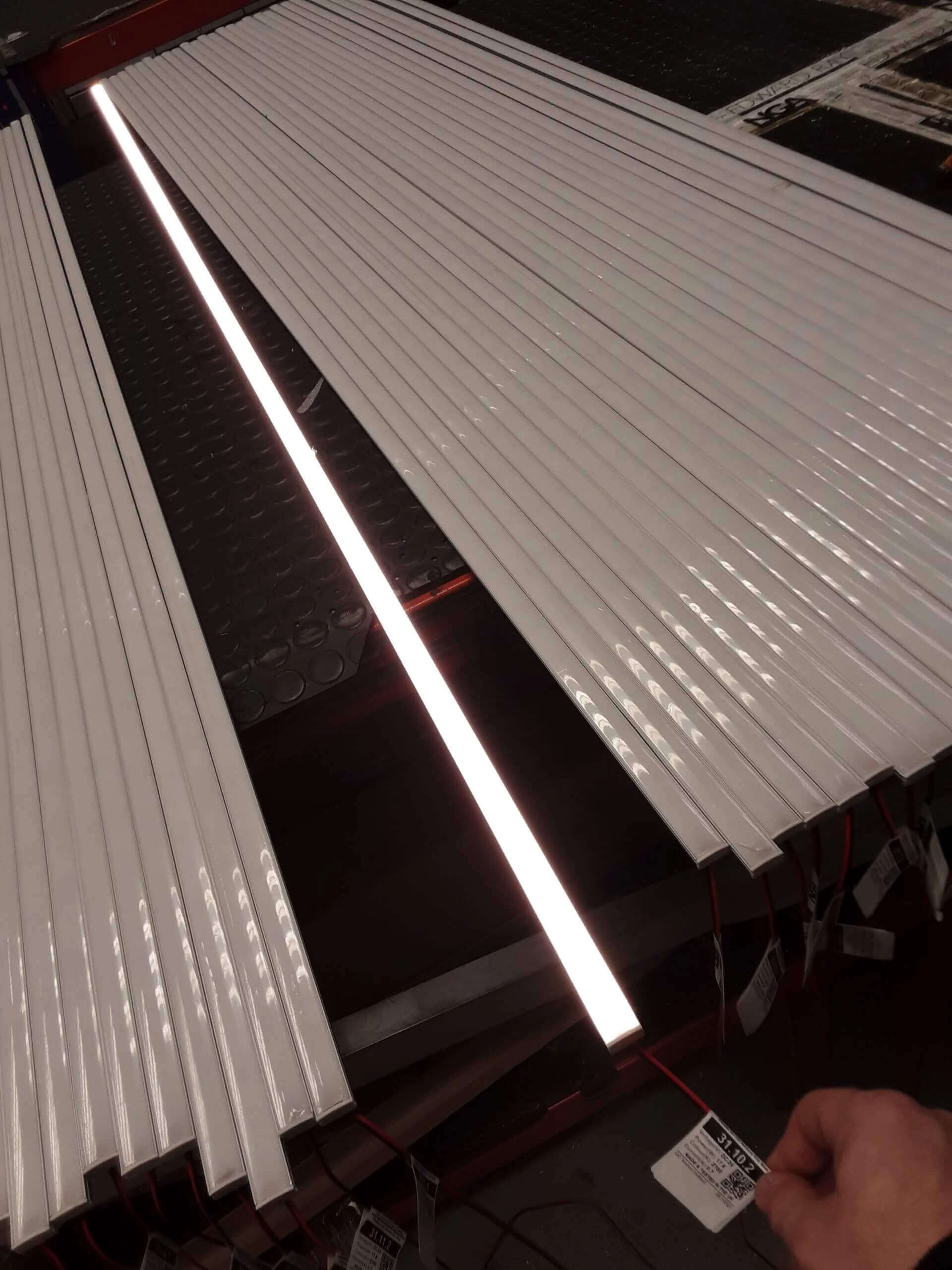 linear led plug and play