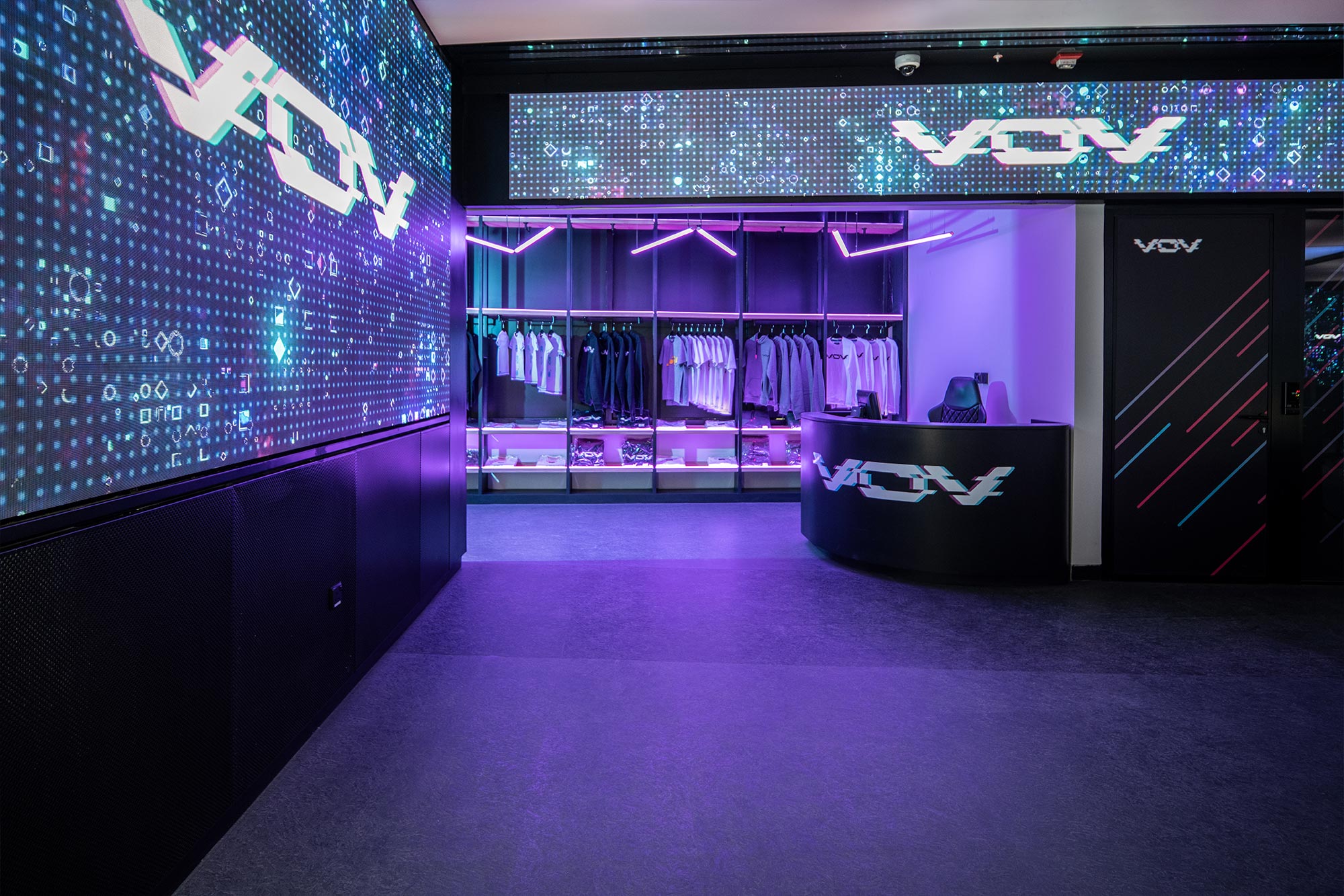 VOV Flex RGBW Pixel LED and translucent stratch fabric wall design