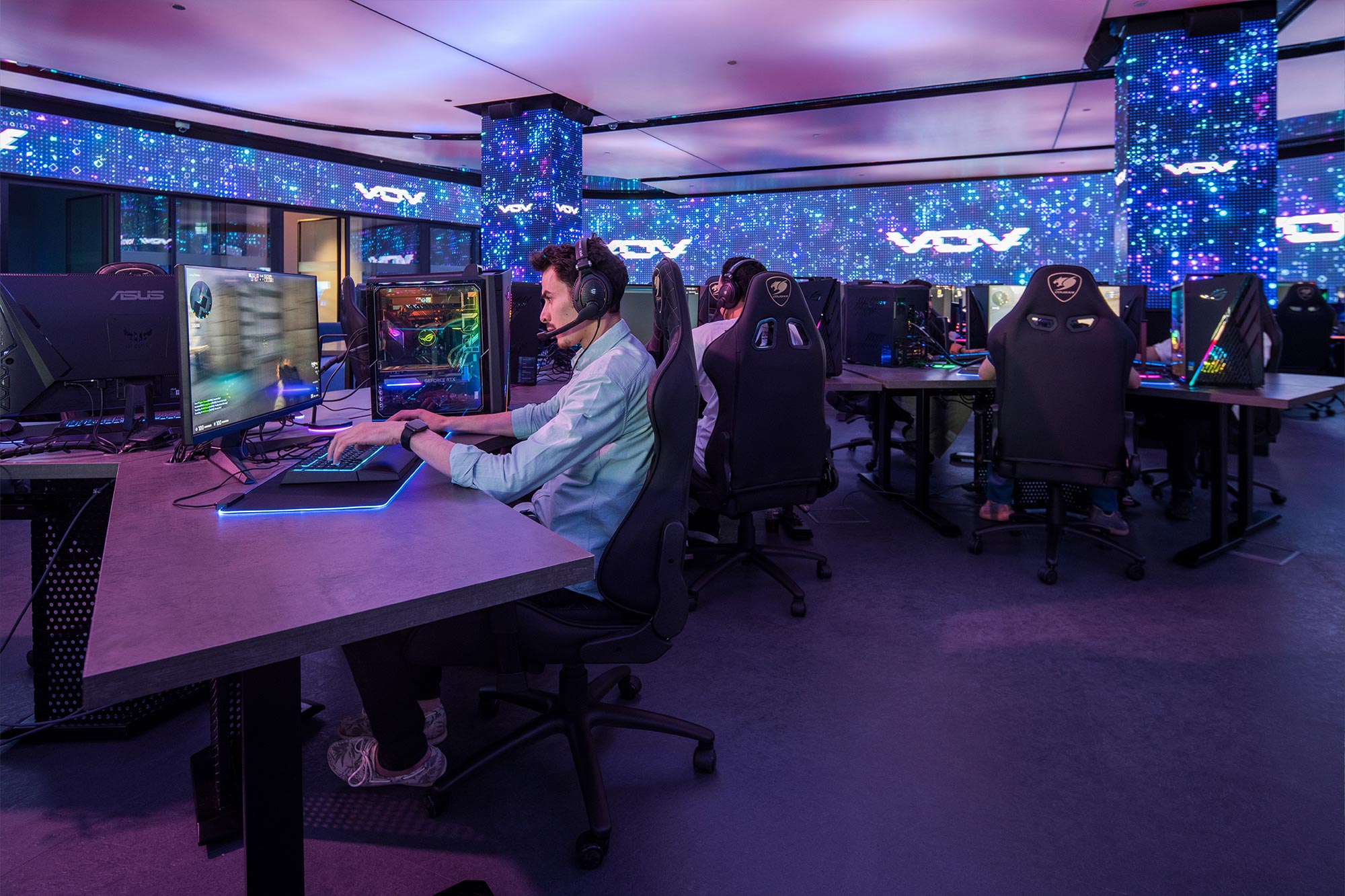400 meters of Fusion Flex RGBW Pixel LED in a gaming studio